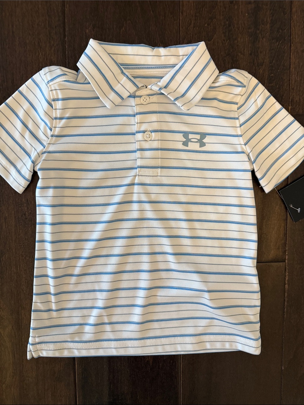 NWT Toddler Boys Under Armour White Golf Polo with Light Blue Stripe Logo